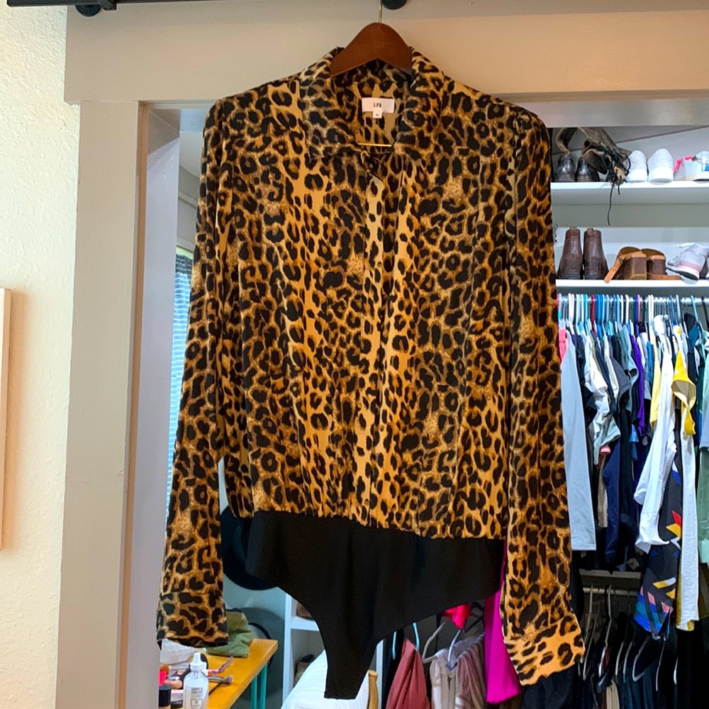 LPA long sleeve, cheetah print bodysuit